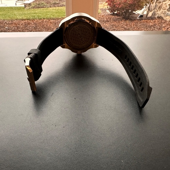 Gucci Classic Watch - Picture 2 of 3